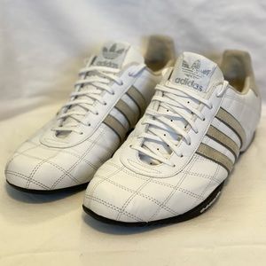 Adidas Tuscany Goodyear racing sneakers white/beige men’s 11